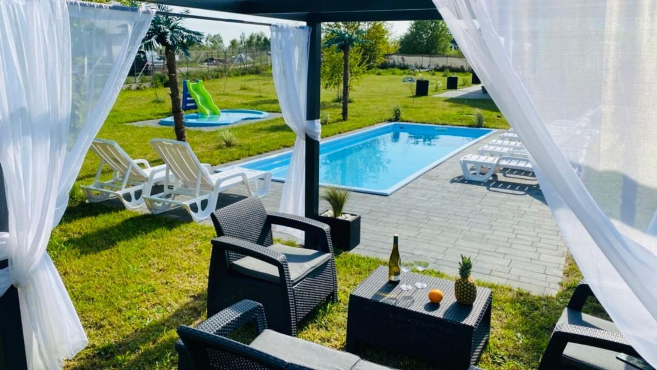 Domki Black Pearl Mielno Basen Sauna Jacuzzi Extérieur photo